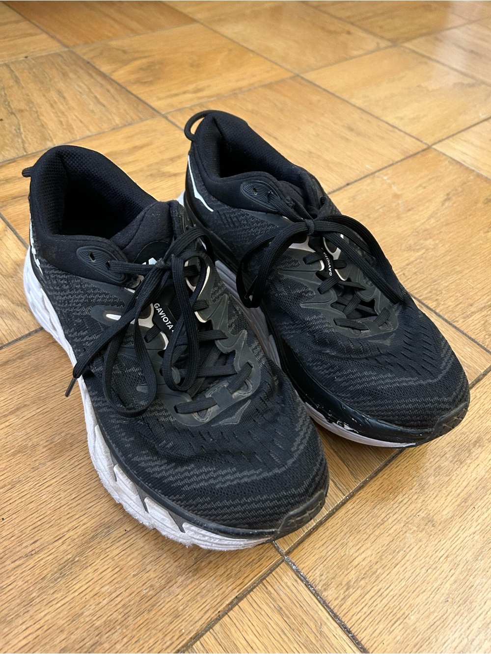 Hoka One One Women's Black and White Gaviota 4